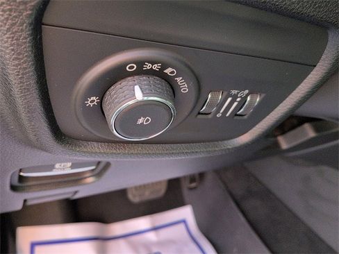 Used 2021 Jeep Grand Cherokee L Limited image 19