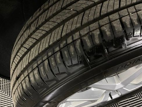 Used 2024 Chevrolet Equinox LT image 42