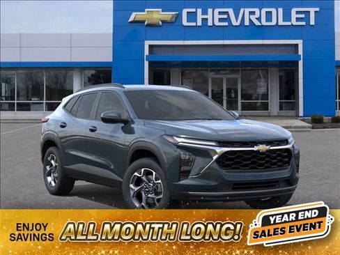 New 2026 Chevrolet Trax LT w/ Driver Confidence Package image 7