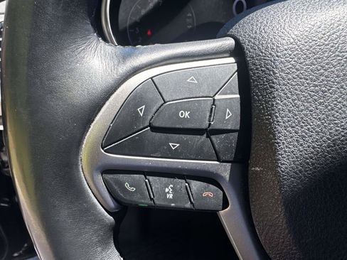 Used 2018 Jeep Grand Cherokee Limited AWD/4WD image 21