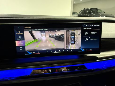 Used 2023 BMW 740i w/ Parking Assistance Package RWD image 32