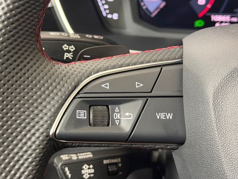 Certified 2025 Audi Q3 2.0T Premium Plus w/ Premium Plus Package AWD/4WD image 17