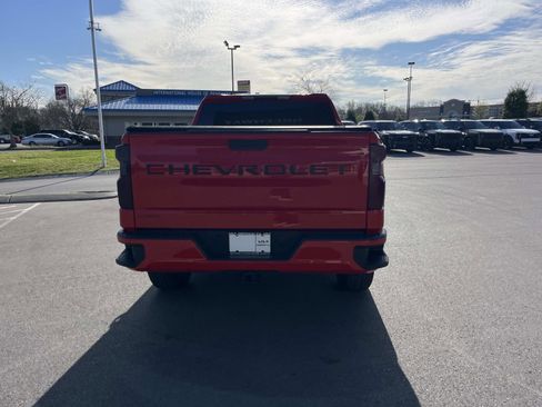 Used 2023 Chevrolet Silverado 1500 Custom image 4