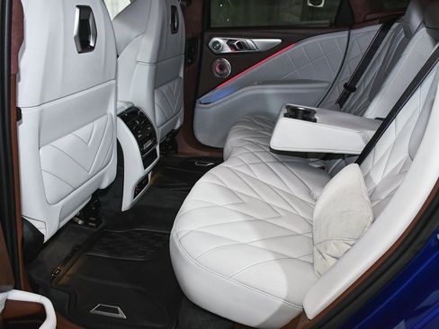 Used 2025 BMW XM image 74