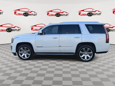 Used 2017 Cadillac Escalade Luxury AWD/4WD image 5