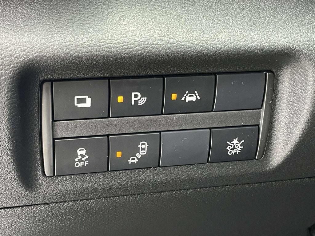 Used 2024 Nissan Kicks S FWD image 9