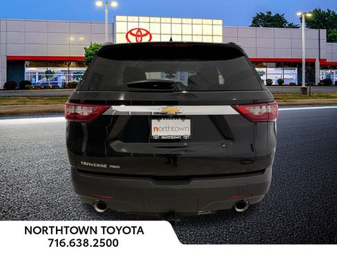 Used 2020 Chevrolet Traverse LS image 5