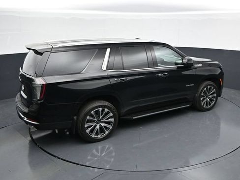 Used 2025 Chevrolet Tahoe High Country w/ Sun And Tow Package AWD/4WD image 31