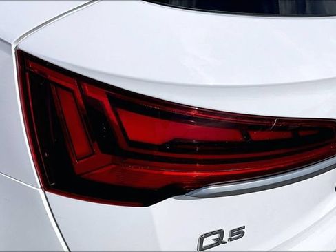Used 2022 Audi Q5 2.0T Premium Plus AWD/4WD image 32