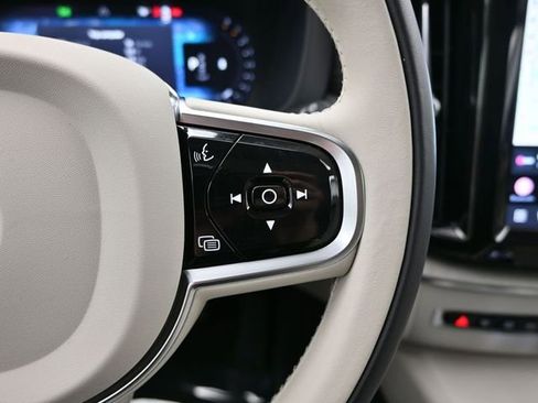 Used 2023 Volvo XC60 B5 Ultimate w/ Protection Package Premier image 24