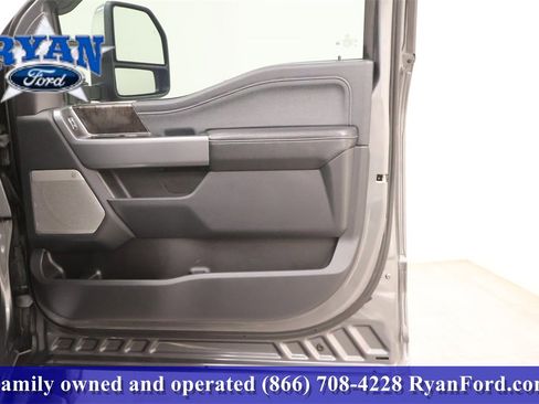 Used 2023 Ford F250 Lariat w/ Chrome Package image 13