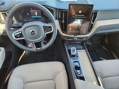 New 2026 Volvo XC60 B5 Core w/ Climate Package AWD/4WD image 16