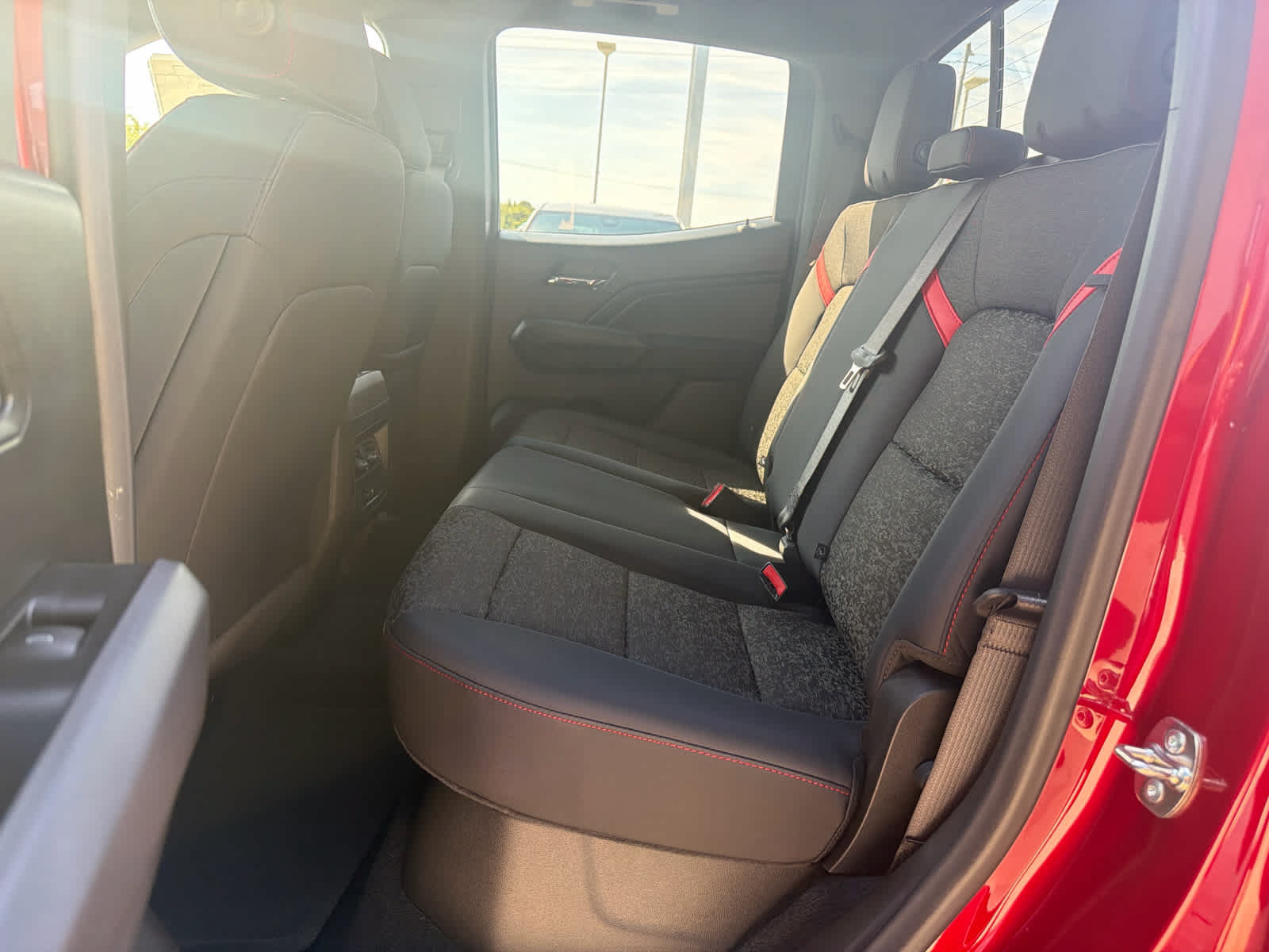 New 2026 Chevrolet Colorado Z71 w/ Technology Package AWD/4WD image 23