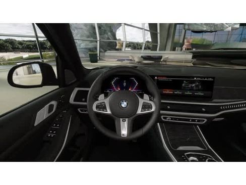 New 2026 BMW X7 xDrive40i w/ M Sport Package image 13