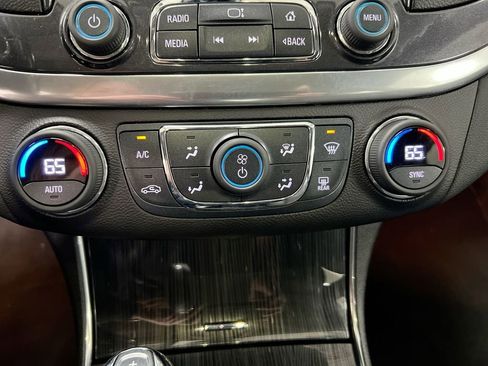 Used 2020 Chevrolet Impala LT image 16