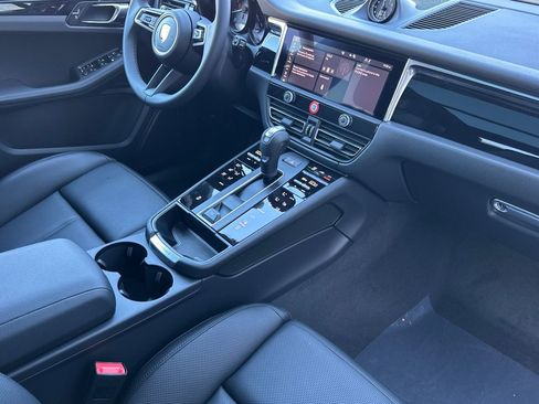 New 2026 Porsche Macan AWD/4WD image 18
