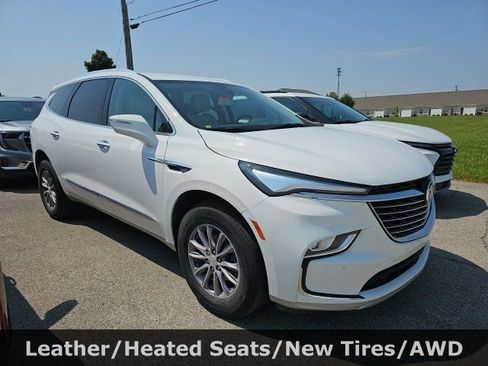 Used 2022 Buick Enclave Essence image 36