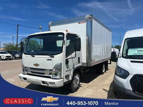New 2025 Chevrolet Low Cab Forward 5500XG RWD image 1