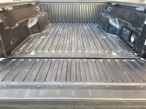 Certified 2022 Toyota Tacoma TRD Off-Road image 33