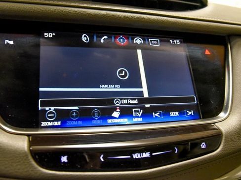 Used 2017 Cadillac XT5 Luxury w/ Driver Awareness Package image 17