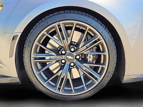 Used 2017 Chevrolet Camaro ZL1 RWD image 9