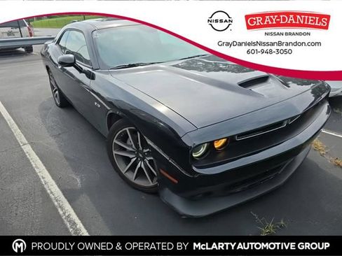 Used 2023 Dodge Challenger R/T RWD image 1