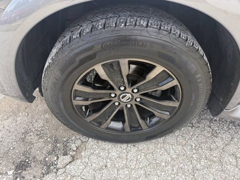 Used 2019 Nissan Armada Platinum w/ Captain's Chairs Package AWD/4WD image 9