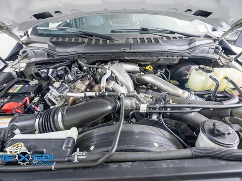 Used 2022 Ford F350 Lariat w/ Lariat Ultimate Package AWD/4WD image 53