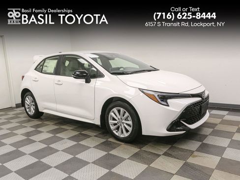 New 2026 Toyota Corolla SE image 1