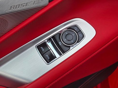 Used 2021 Chevrolet Corvette Stingray Premium Cpe w/ Z51 Performance Package RWD image 19
