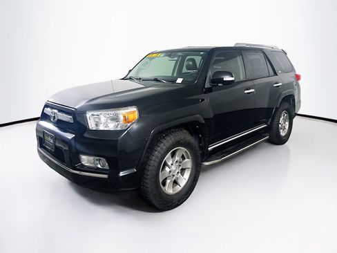 Used 2011 Toyota 4Runner SR5 image 3