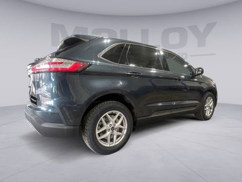 Used 2022 Ford Edge SEL w/ Convenience Package image 5