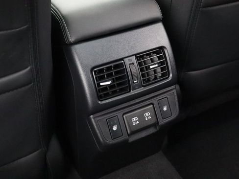 Used 2019 Subaru Outback 2.5i Limited w/ Popular Package #2 AWD/4WD image 11