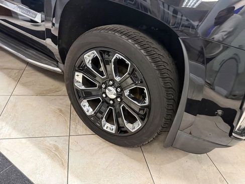 Used 2019 Cadillac Escalade Luxury image 19