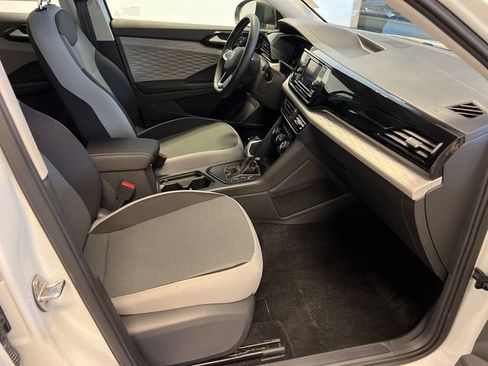 Certified 2024 Volkswagen Taos S FWD image 10