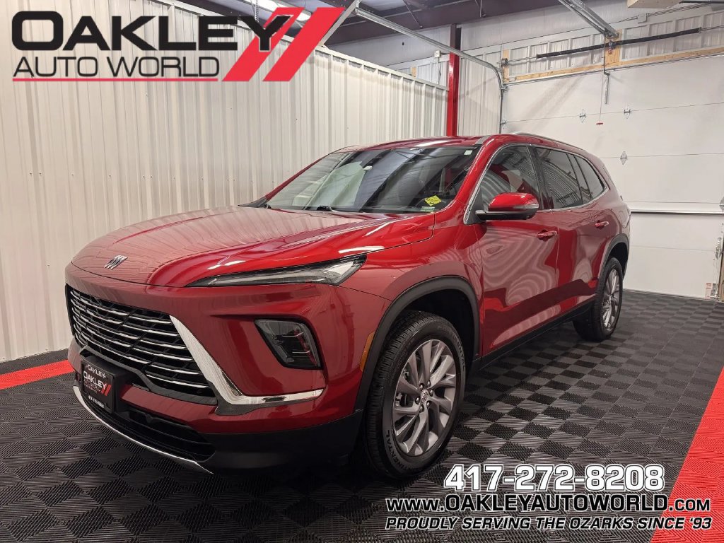 Used 2026 Buick Enclave Preferred w/ Power Package FWD image 1
