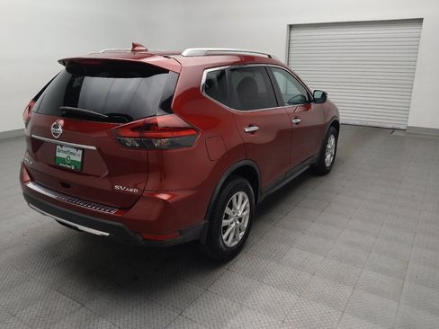 Used 2018 Nissan Rogue SV AWD/4WD image 9