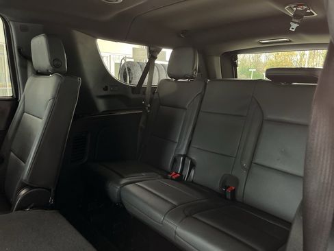 Used 2025 Chevrolet Suburban LT w/ Comfort Package image 23
