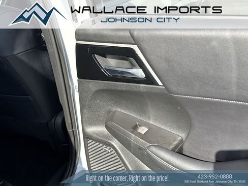 Used 2025 Mitsubishi Outlander AWD image 41