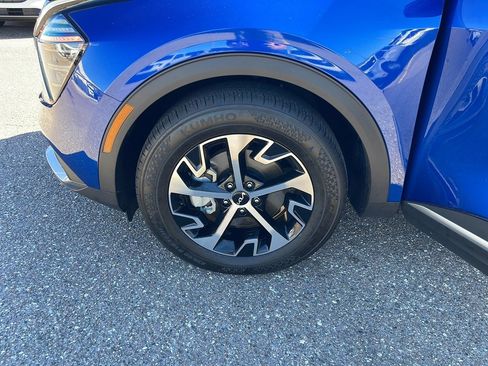 Used 2024 Kia Sportage EX image 33