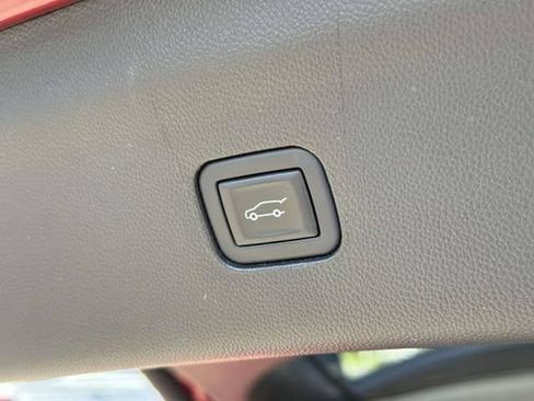 Used 2023 Buick Enclave Essence w/ Trailering Package, 5000 lbs. FWD image 10