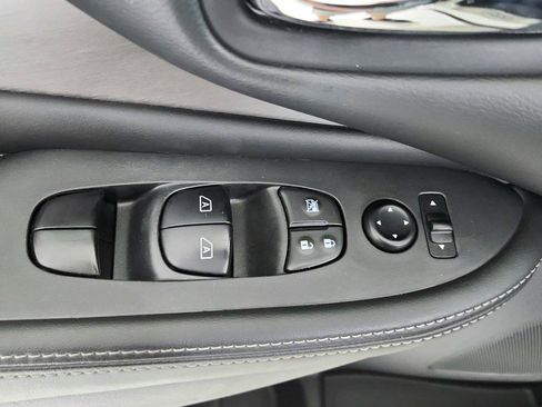 Certified 2024 Nissan Murano SV w/ SV Midnight Edition Package AWD/4WD image 17