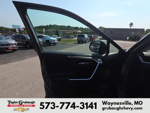 Used 2024 Toyota RAV4 XLE AWD/4WD image 12