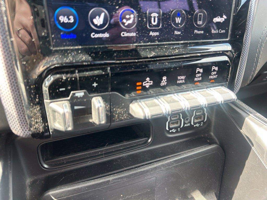 Used 2020 RAM 1500 Limited AWD/4WD image 17
