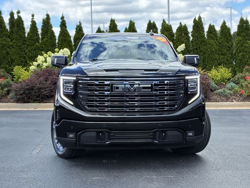 Used 2025 GMC Sierra 1500 Denali Ultimate AWD/4WD image 5