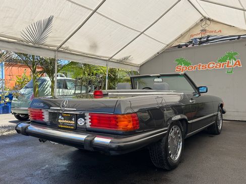 Used 1987 Mercedes-Benz 560 SL image 10