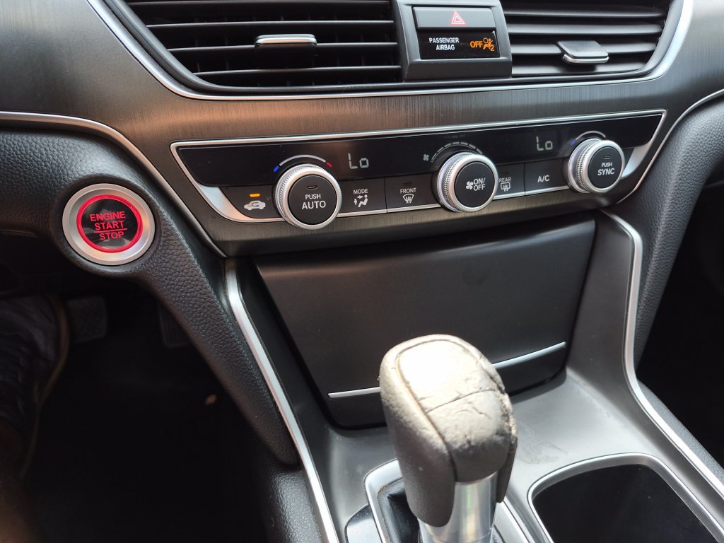Used 2018 Honda Accord LX image 19