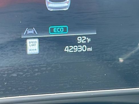 Certified 2025 Kia Sportage EX AWD/4WD image 18