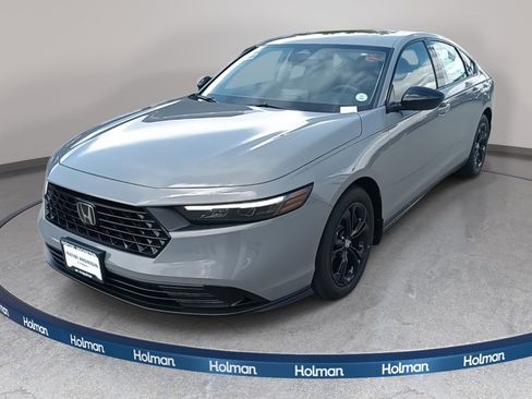 New 2025 Honda Accord SE image 1