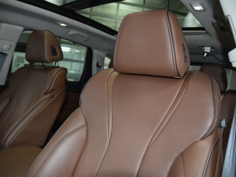 Used 2024 Acura MDX SH-AWD w/ Advance Package image 42